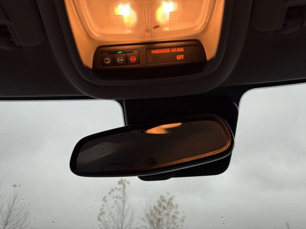 Used 2022 Chevrolet TrailBlazer LT w/ Convenience Package image 23