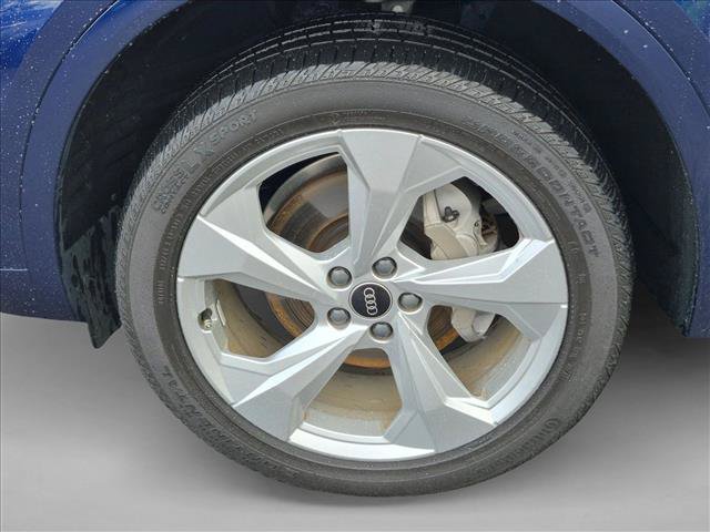 Used 2024 Audi Q5 2.0T Premium Plus w/ Premium Plus Package AWD/4WD image 10