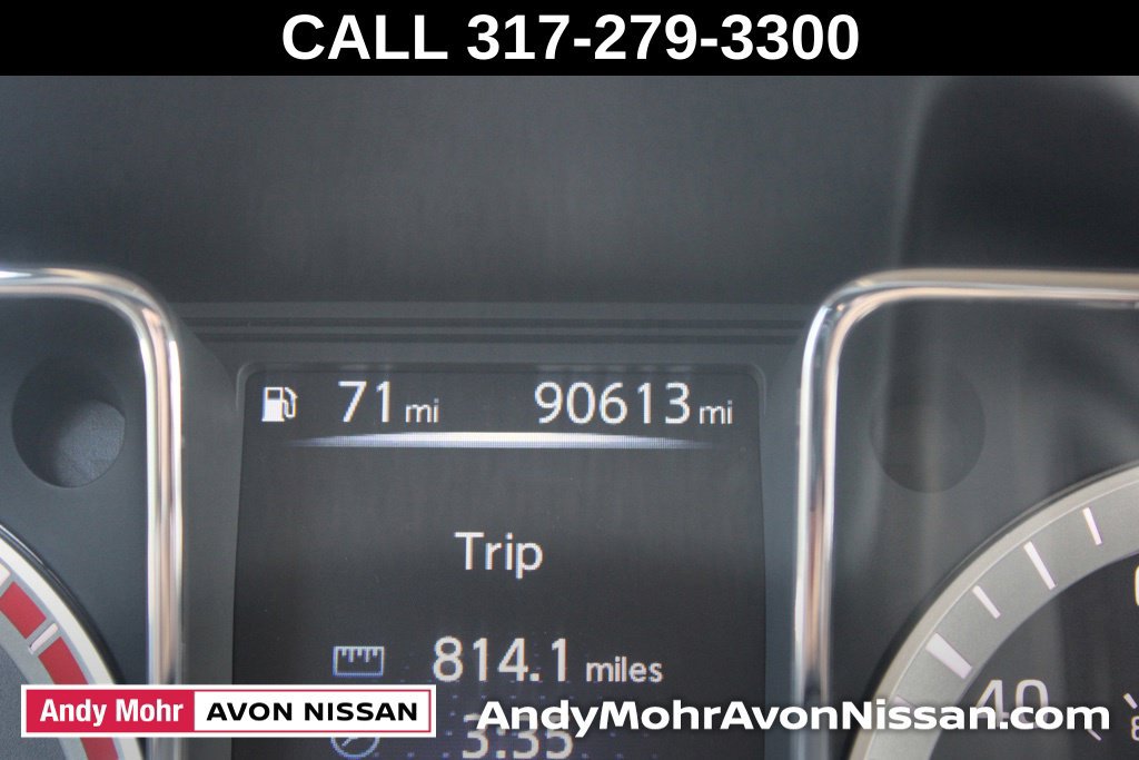 Used 2018 Nissan Titan SV AWD/4WD image 32
