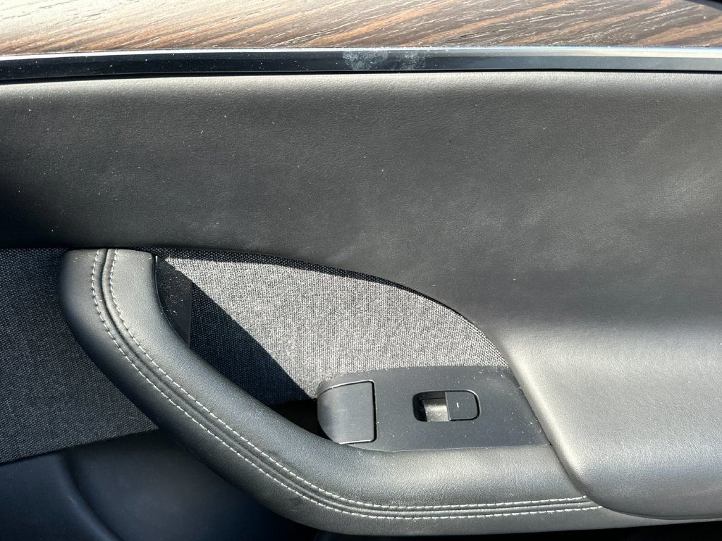 Used 2022 Tesla Model S AWD/4WD image 19