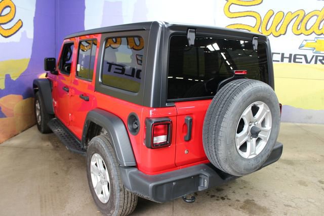 Used 2018 Jeep Wrangler Unlimited Sport w/ Cold Weather Group AWD/4WD image 6