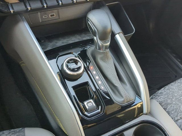 Used 2023 Chevrolet Colorado ZR2 image 20