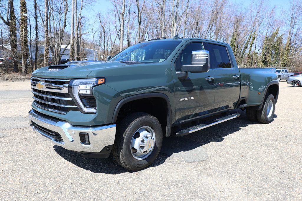 Used 2026 Chevrolet Silverado 3500 LTZ w/ LTZ Plus Package AWD/4WD image 1