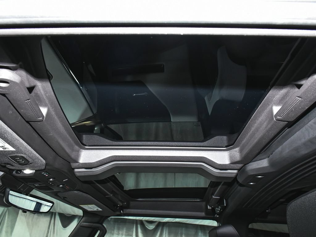 Used 2025 GMC Hummer EV 3X AWD/4WD image 47