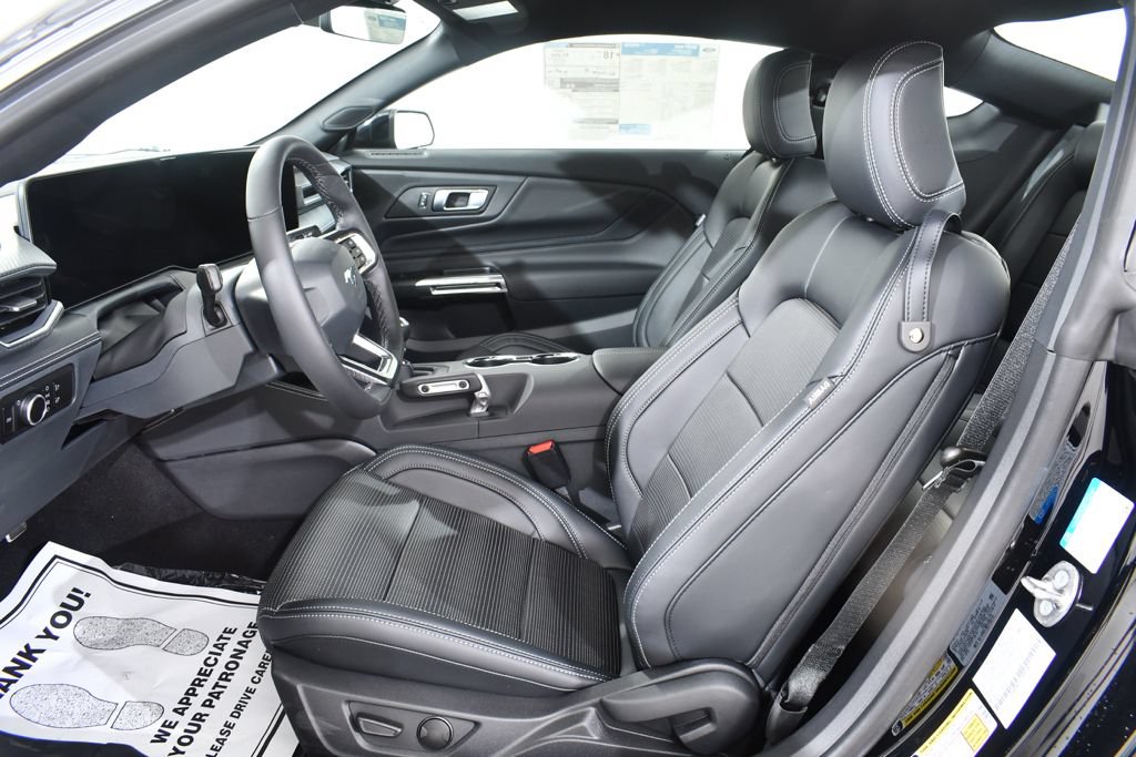 New 2026 Ford Mustang GT Premium w/ GT Performance Package RWD image 6