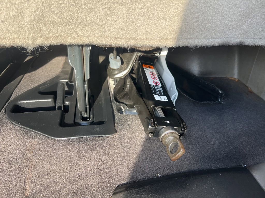 Used 2019 Chevrolet Express 3500 LT w/ LT Preferred Equipment Group RWD image 25