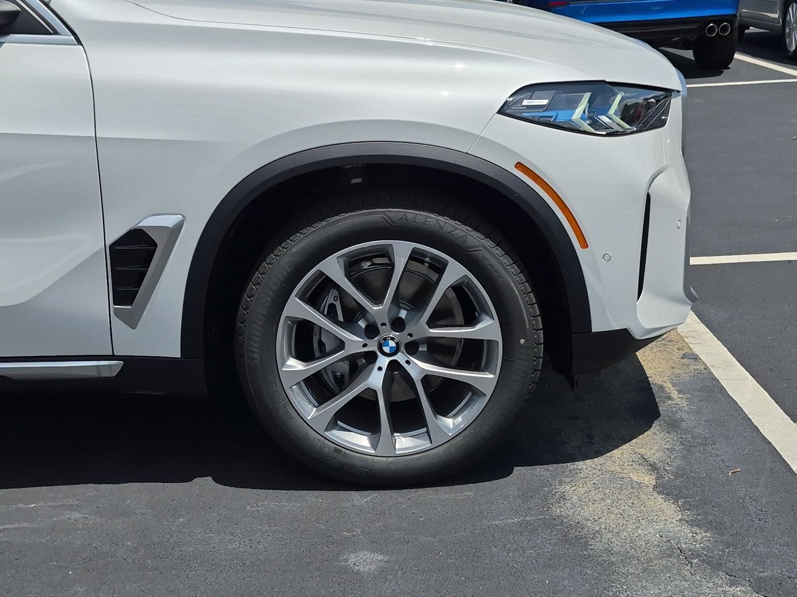 New 2026 BMW X5 xDrive40i AWD/4WD image 13