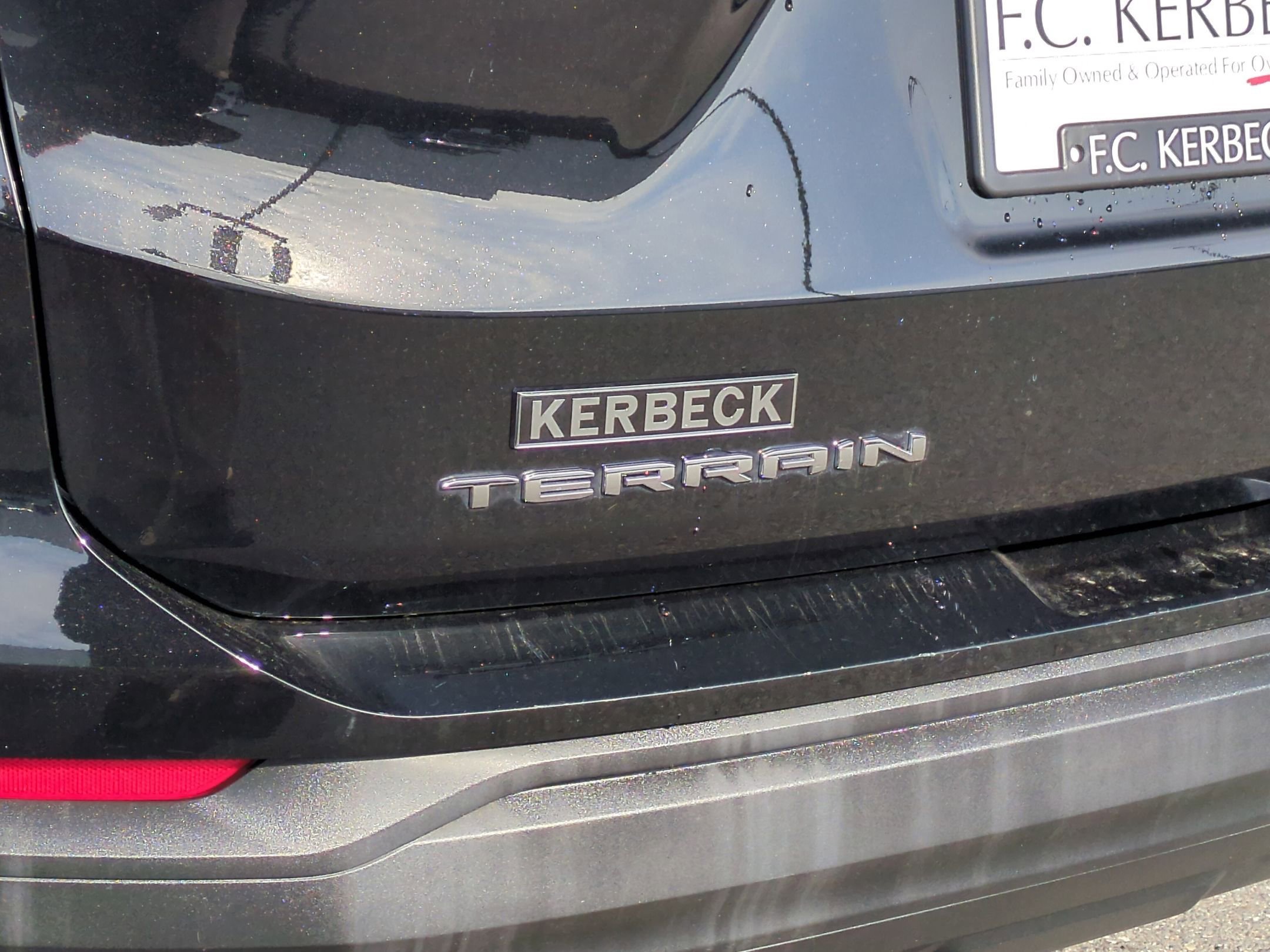 Certified 2023 GMC Terrain SLE image 32