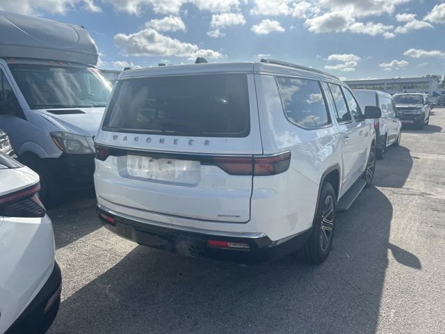 Used 2024 Jeep Wagoneer L Series II w/ Flexible Seating Group image 12