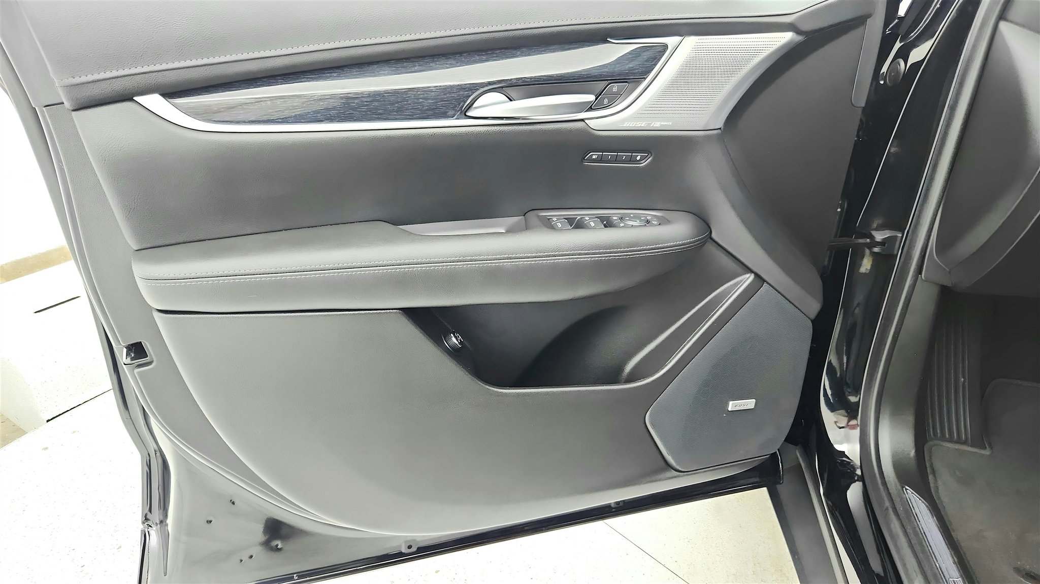 Used 2023 Cadillac XT5 Premium Luxury image 38