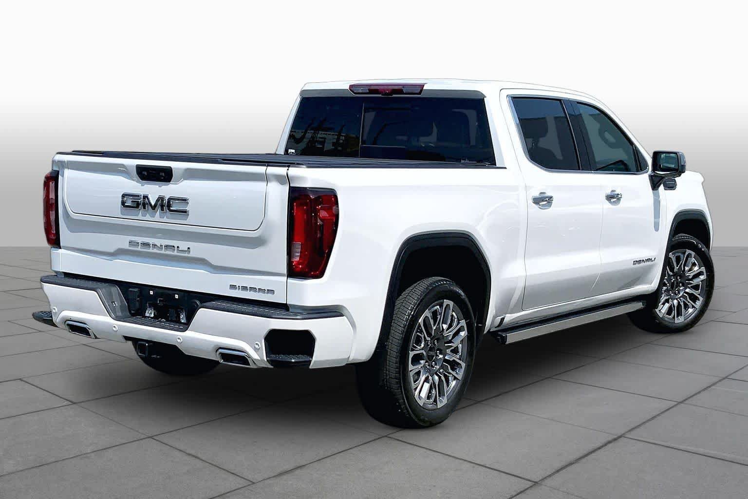 Used 2025 GMC Sierra 1500 Denali Ultimate AWD/4WD image 13