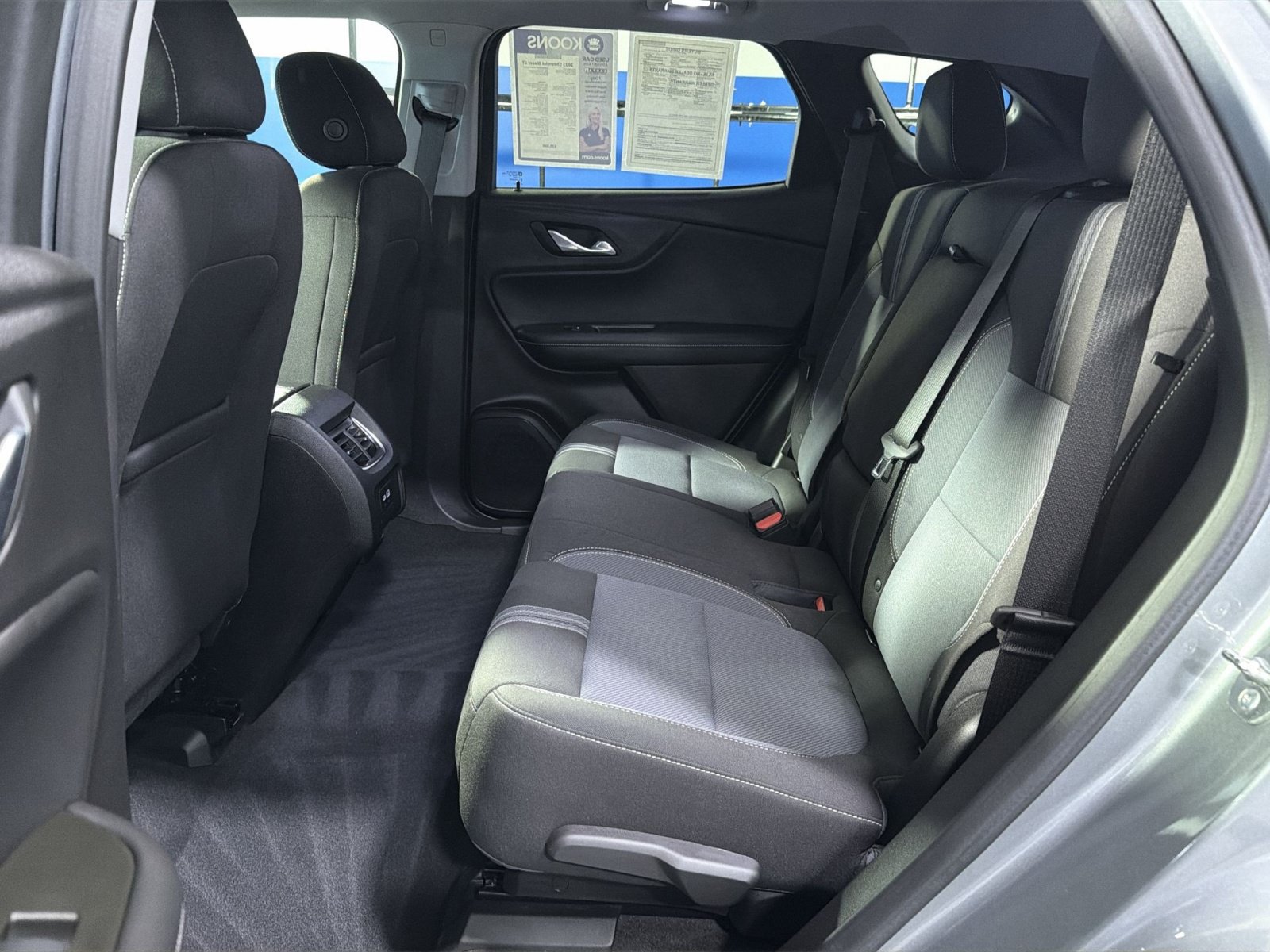Used 2023 Chevrolet Blazer LT AWD/4WD image 29