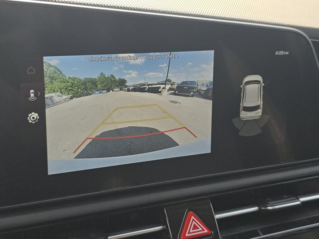 Used 2023 Kia Niro EX FWD image 29