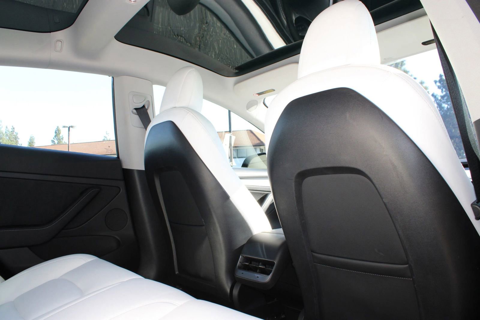 Used 2022 Tesla Model 3 Performance image 18