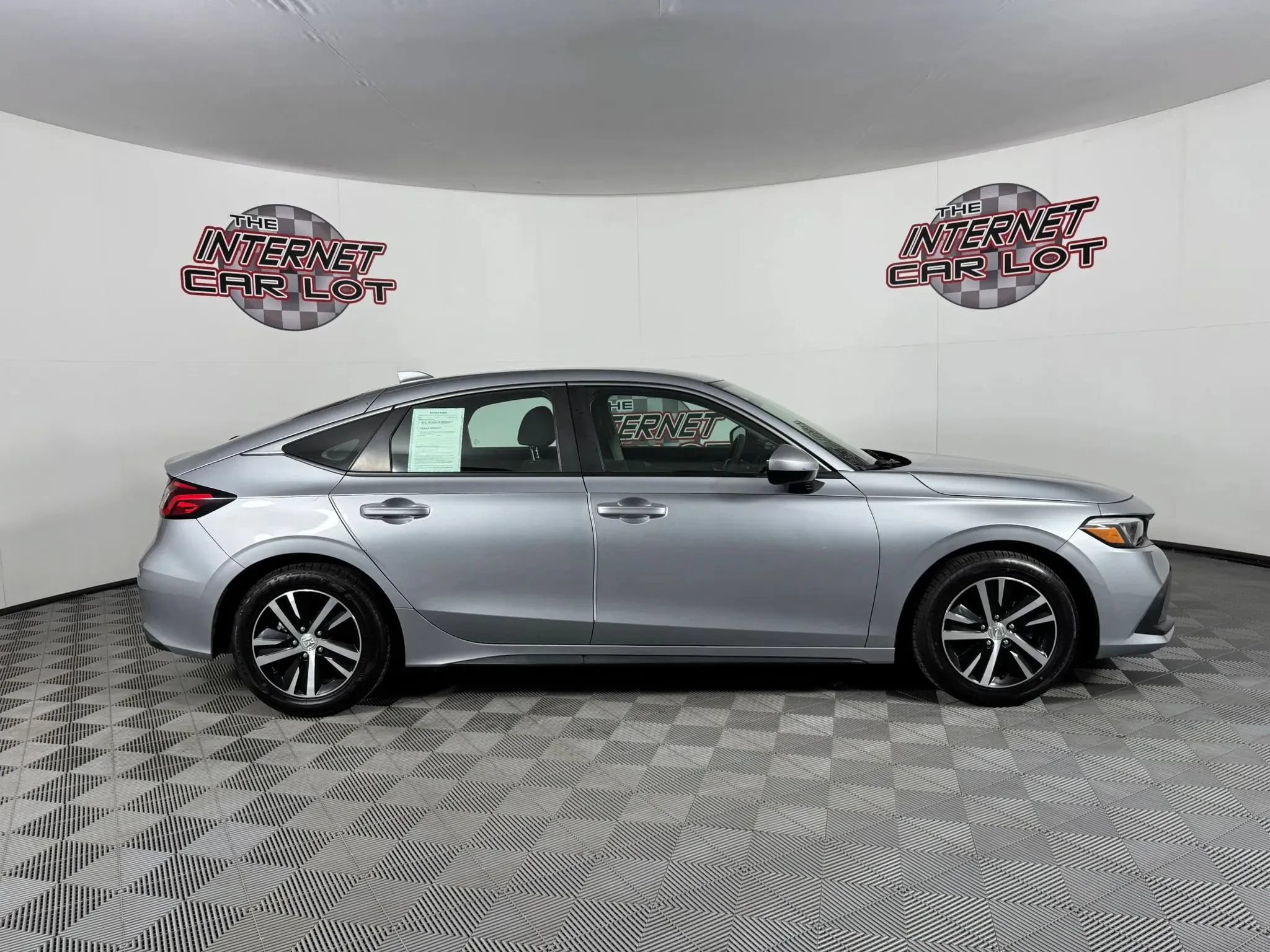 Used 2023 Honda Civic LX image 8
