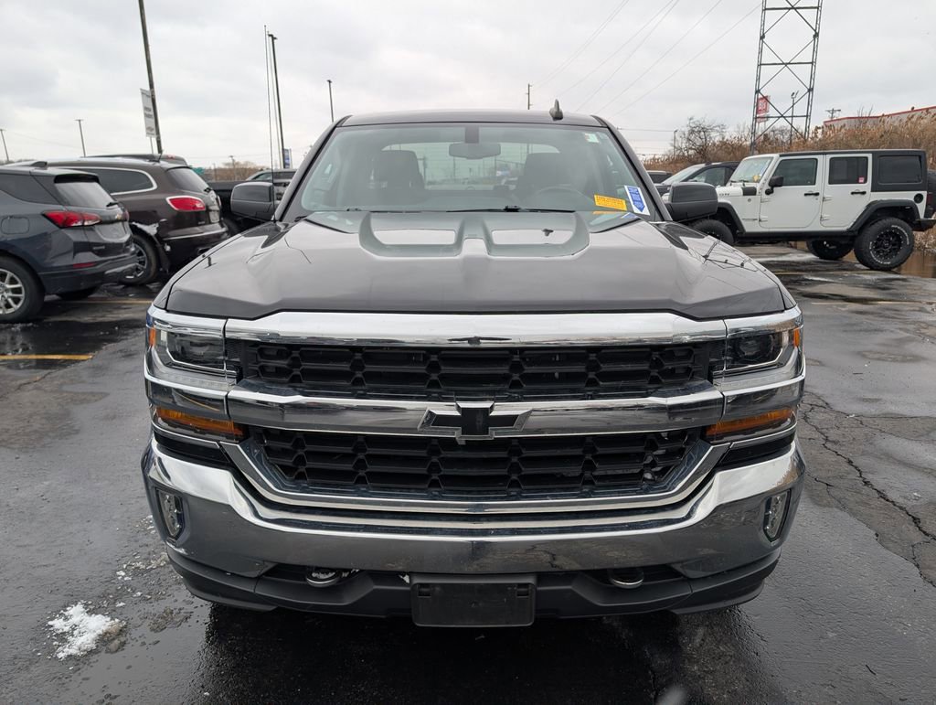 Used 2018 Chevrolet Silverado 1500 LT w/ All Star Edition image 2