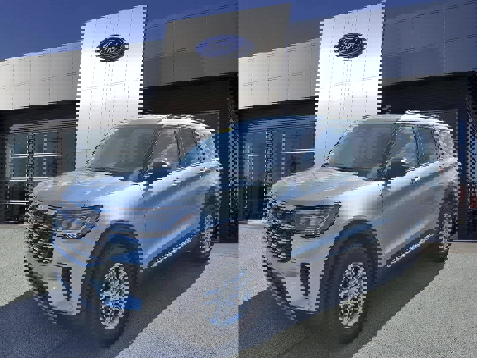 Used 2025 Ford Explorer Active image 4