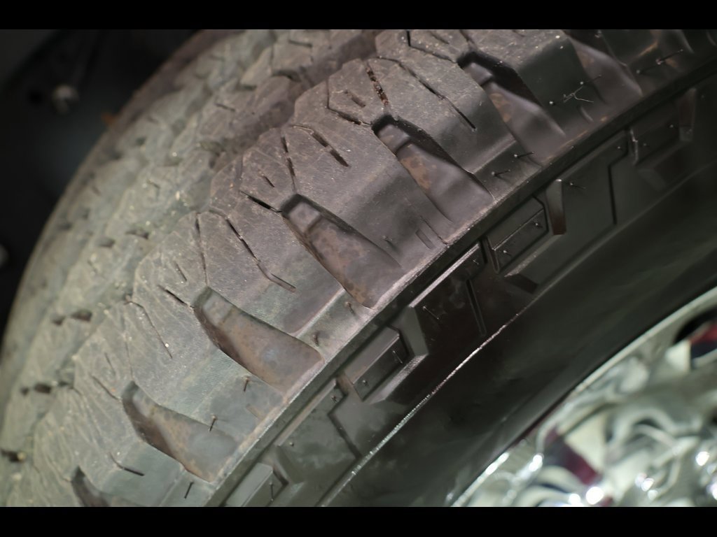 Used 2024 RAM 2500 Tradesman w/ Chrome Appearance Group image 27