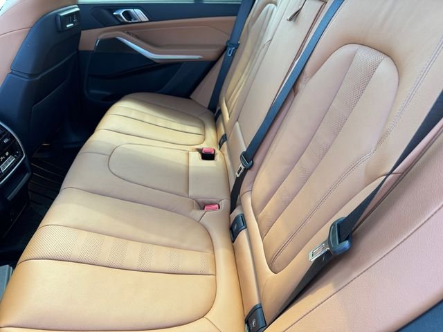 Used 2022 BMW X5 xDrive40i w/ Premium Package AWD/4WD image 14