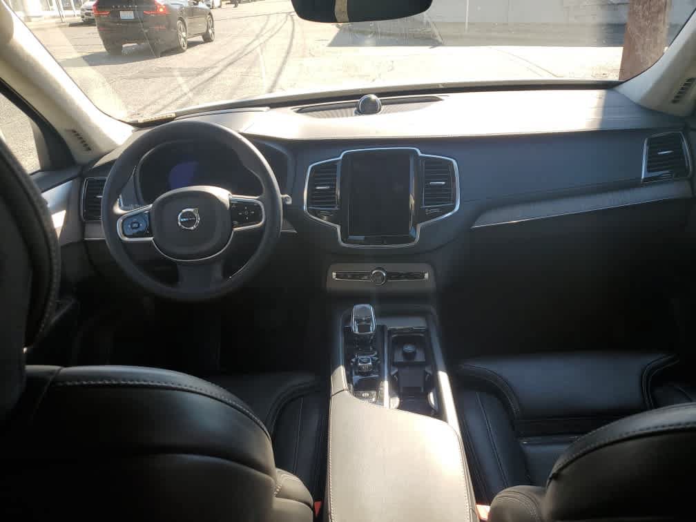 Used 2023 Volvo XC90 T8 Ultimate AWD/4WD image 5