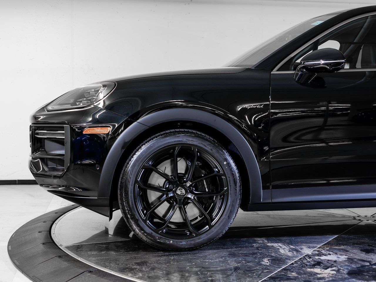 New 2026 Porsche Cayenne Turbo image 10