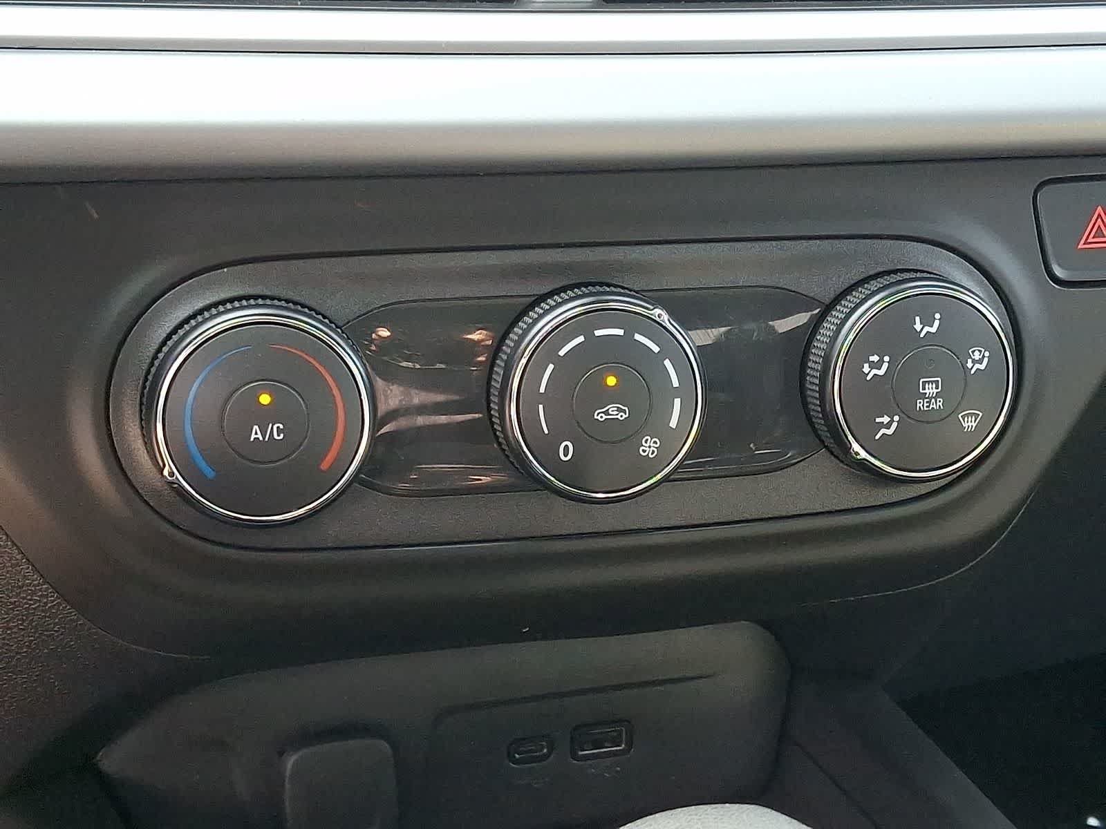 Used 2025 Chevrolet Trax LS FWD image 15
