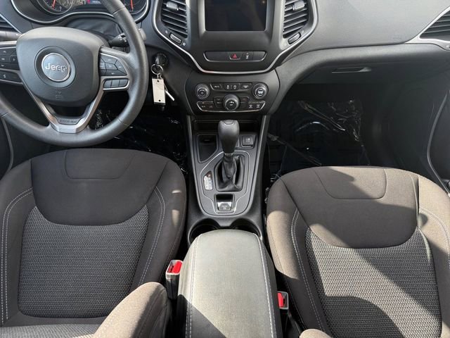 Used 2021 Jeep Cherokee Latitude image 5