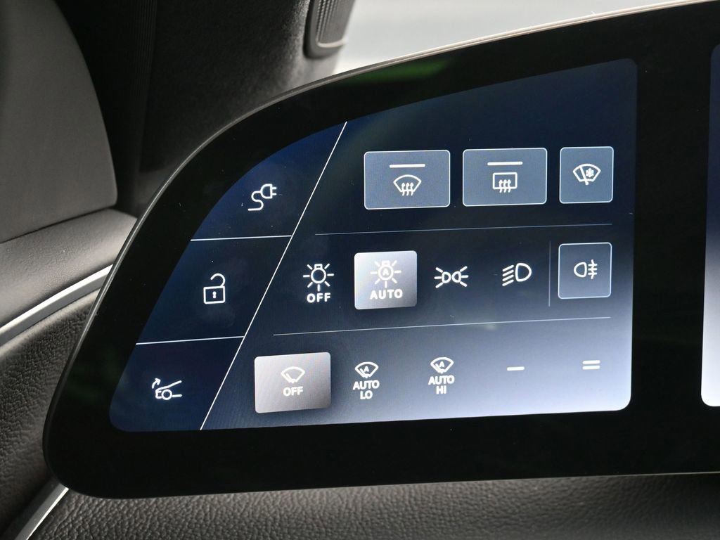 Used 2025 Lucid Air Touring image 10