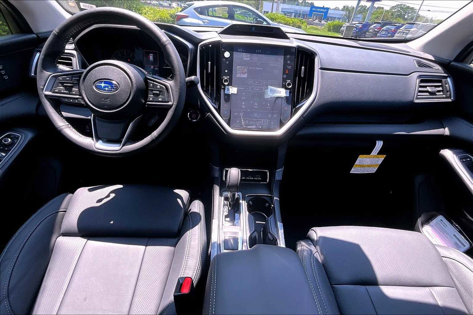 New 2025 Subaru Ascent Limited image 5