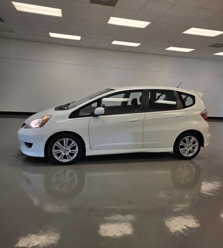 Used 2010 Honda Fit Sport image 5