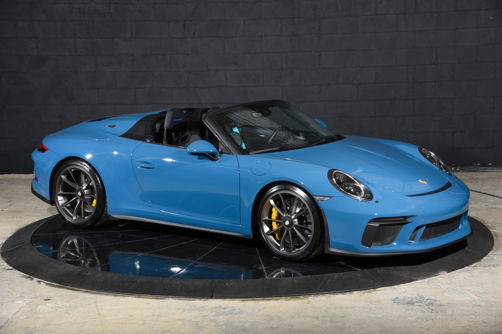 Used 2019 Porsche 911 Speedster RWD image 10