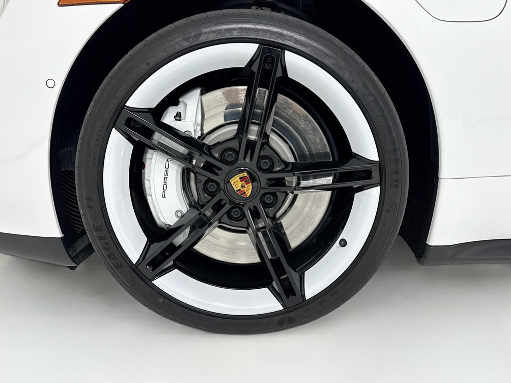 Certified 2022 Porsche Taycan GTS AWD/4WD image 11