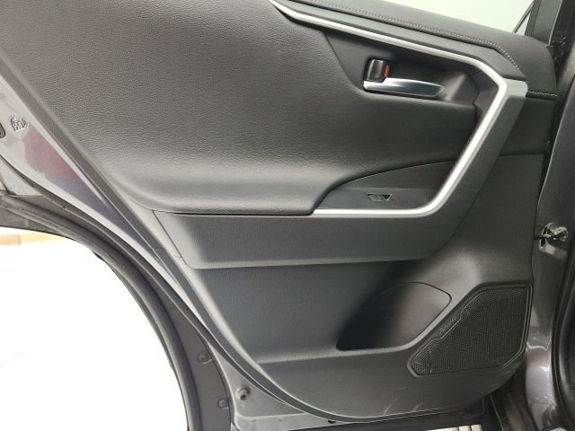 Used 2025 Toyota RAV4 Limited AWD/4WD image 9