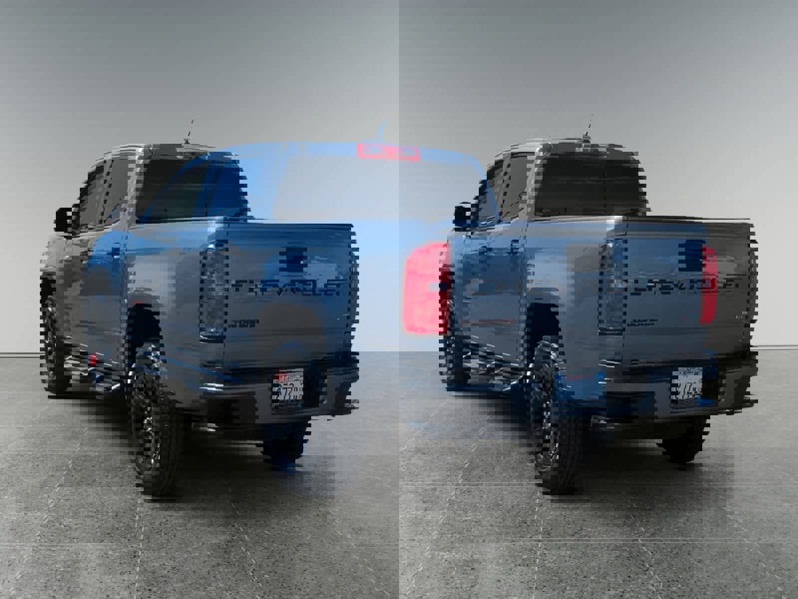 Used 2022 Chevrolet Colorado LT w/ Redline Special Edition image 3