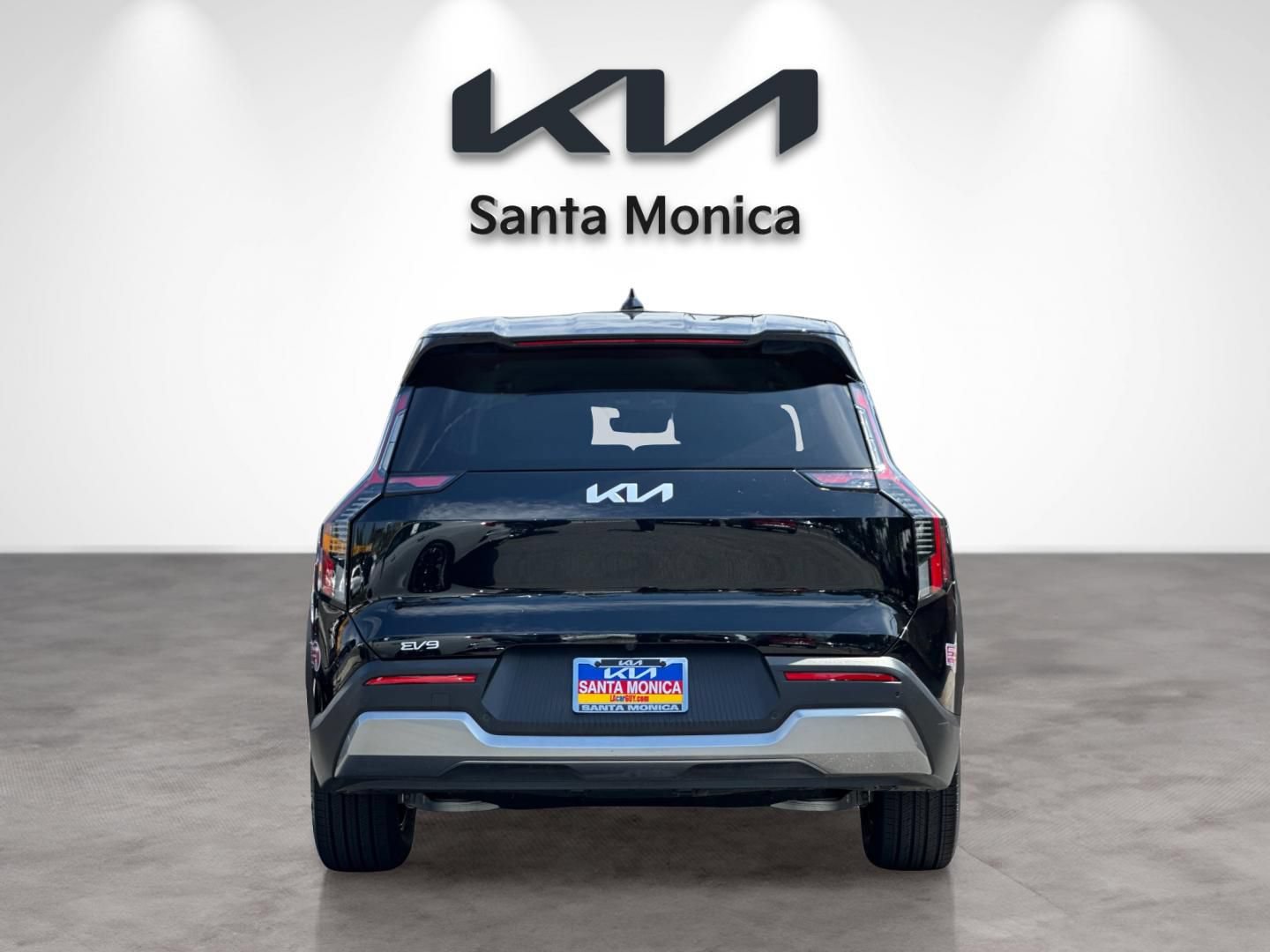Certified 2024 Kia EV9 Light Long Range RWD image 5