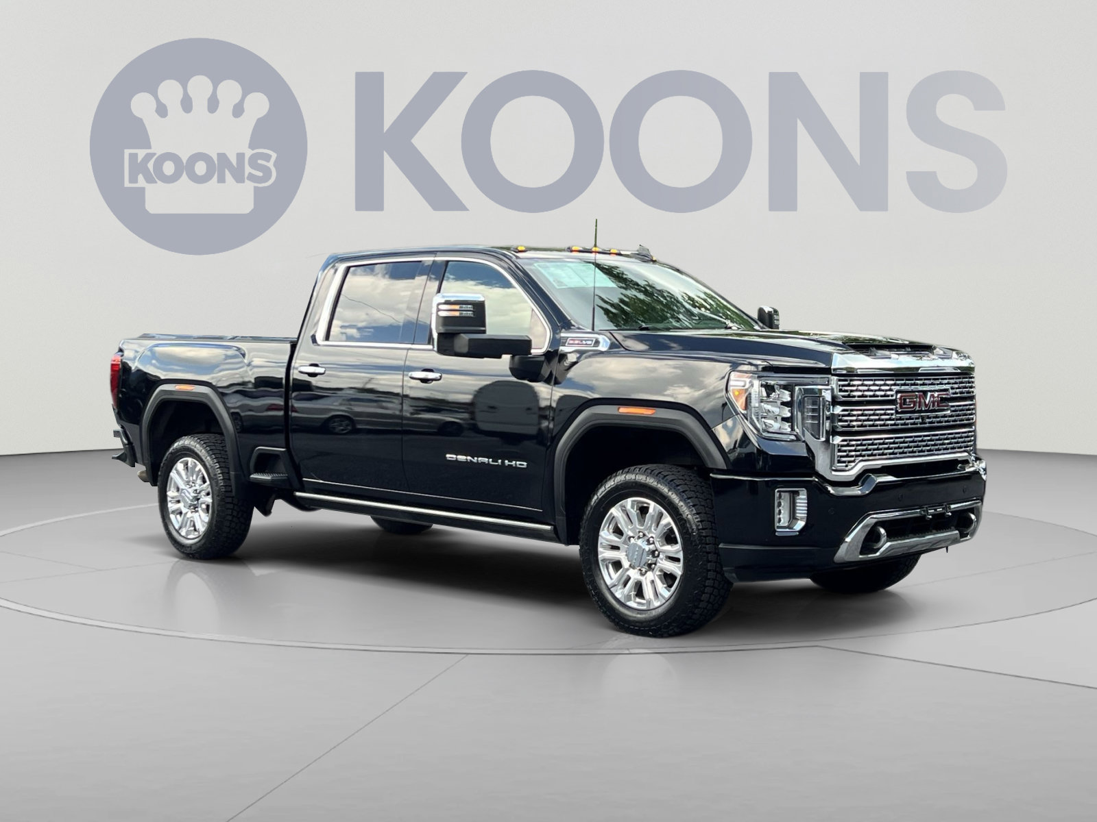 Used 2022 GMC Sierra 2500 Denali w/ Denali Ultimate Package AWD/4WD image 2