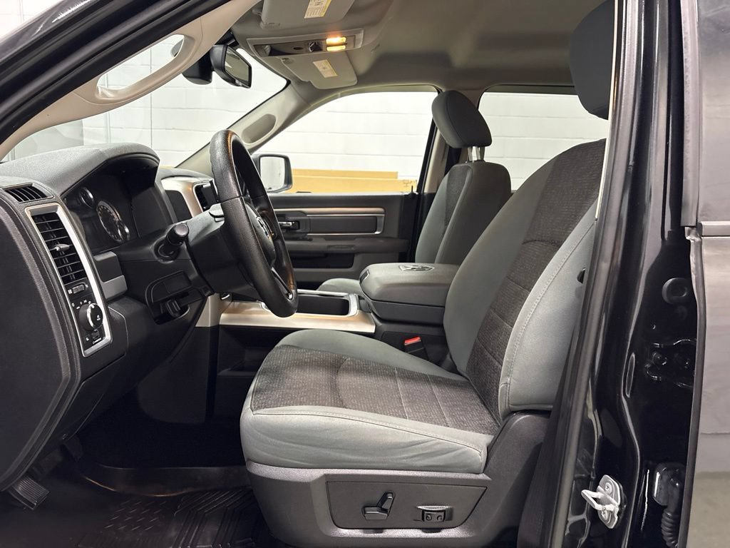 Used 2017 RAM 1500 Big Horn AWD/4WD image 18