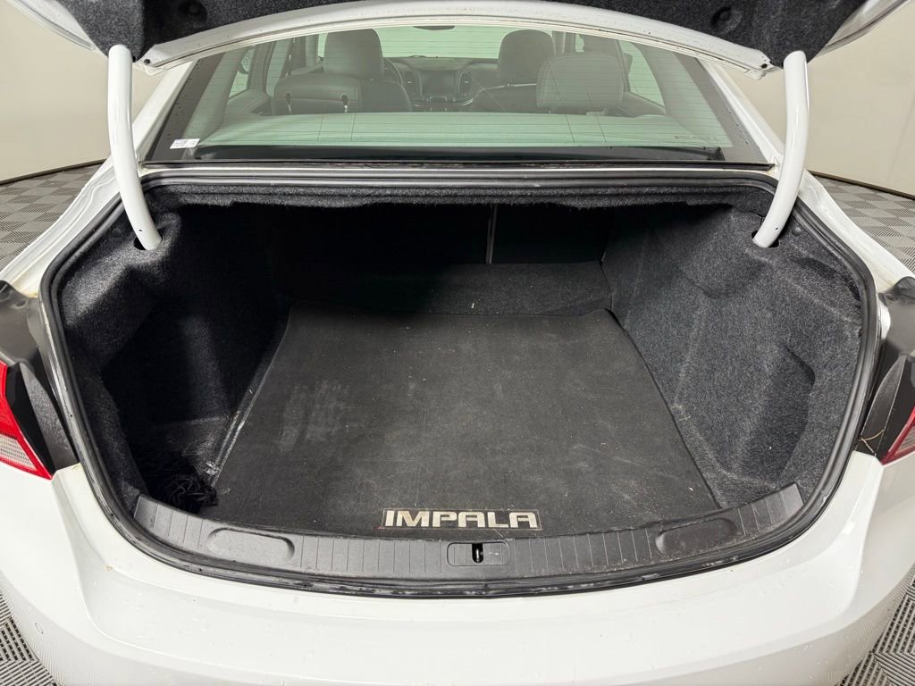 Used 2018 Chevrolet Impala LT w/ LT Leather Package image 11