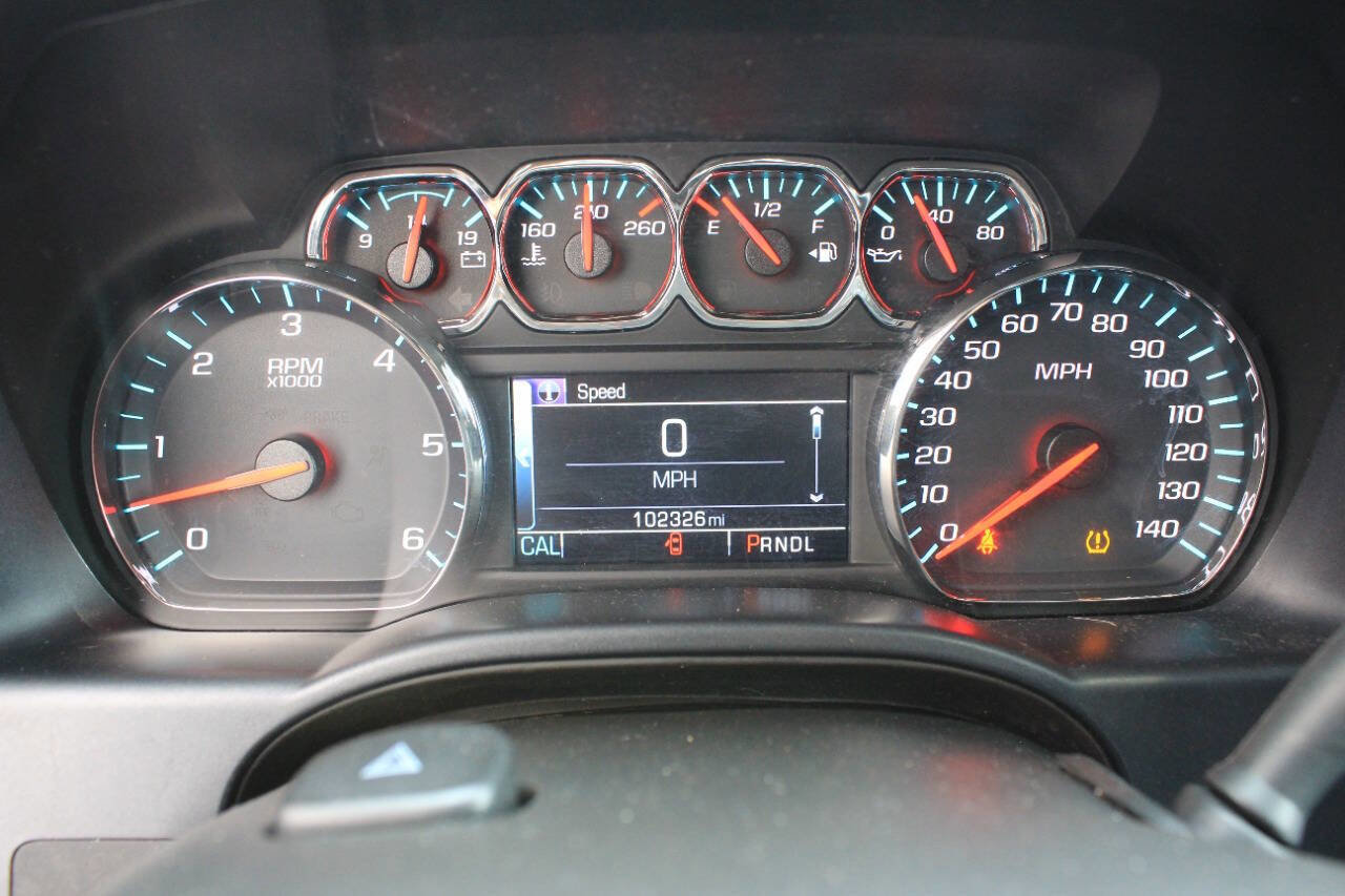 Used 2018 Chevrolet Silverado 1500 LT w/ All Star Edition RWD image 23