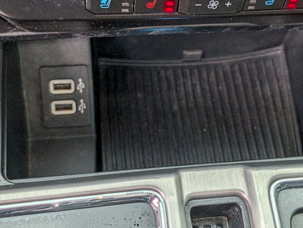 Used 2019 Ford F150 Platinum w/ Equipment Group 701A Luxury image 34