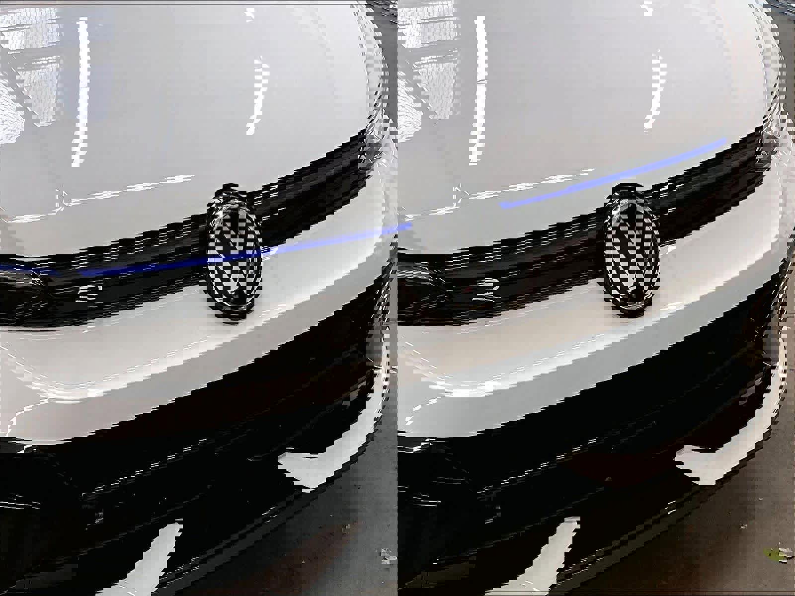 New 2026 Volkswagen Golf image 21