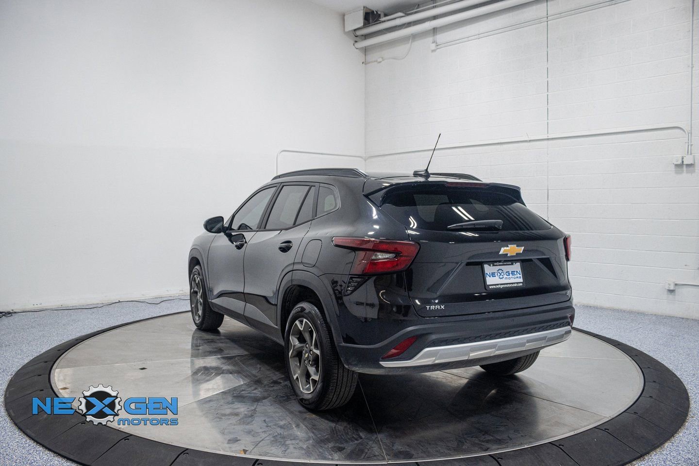 Used 2025 Chevrolet Trax LT w/ Driver Confidence Package image 5