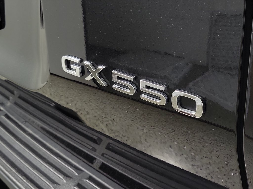 Used 2024 Lexus GX 550 w/ Accessory Package (Z1) AWD/4WD image 6