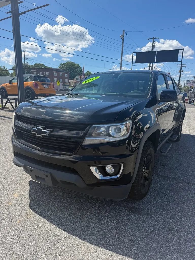 Used 2017 Chevrolet Colorado Z71 w/ Z71 Midnight Edition AWD/4WD image 2