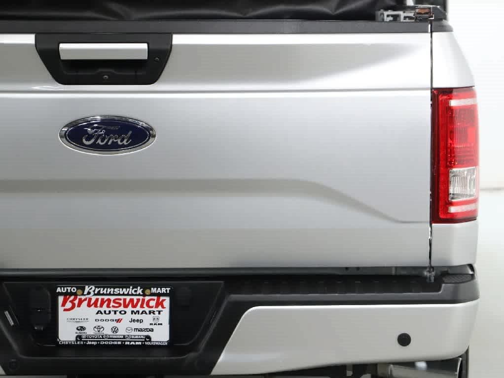 Used 2017 Ford F150 XLT w/ Equipment Group 302A Luxury AWD/4WD image 42