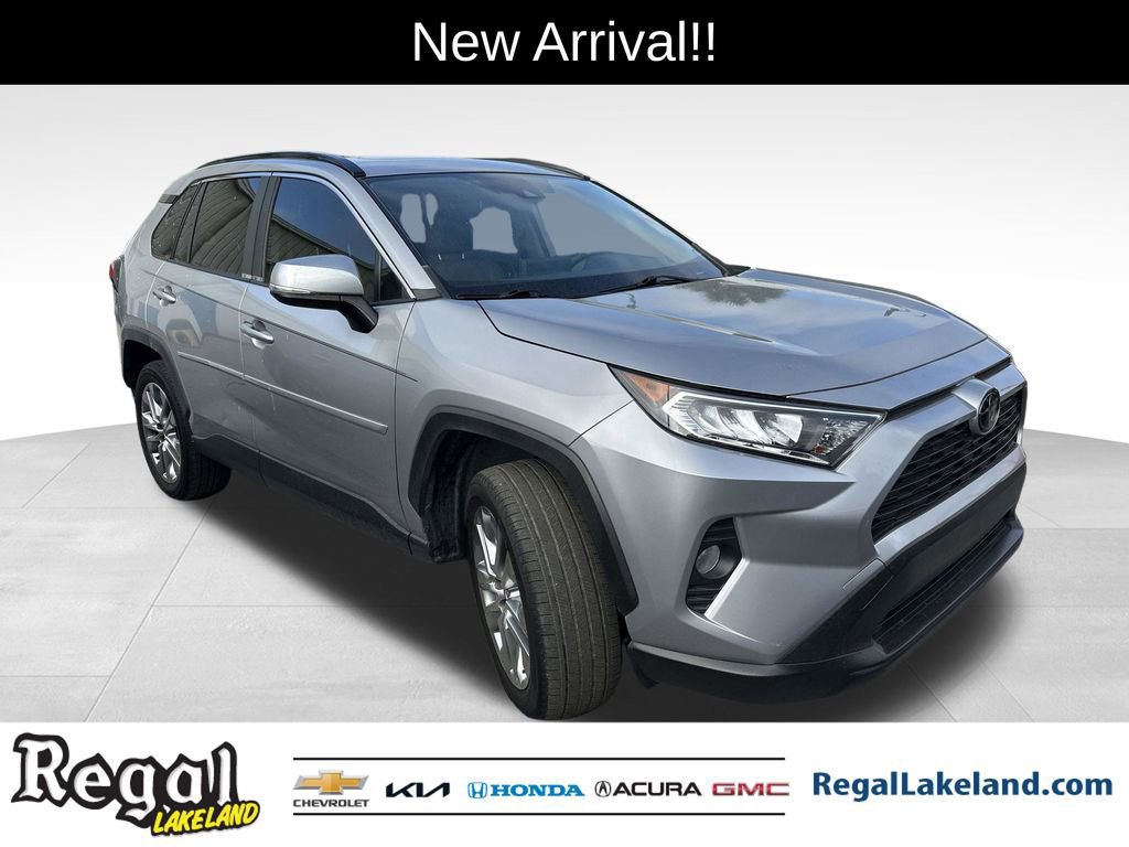 Used 2020 Toyota RAV4 XLE Premium image 1