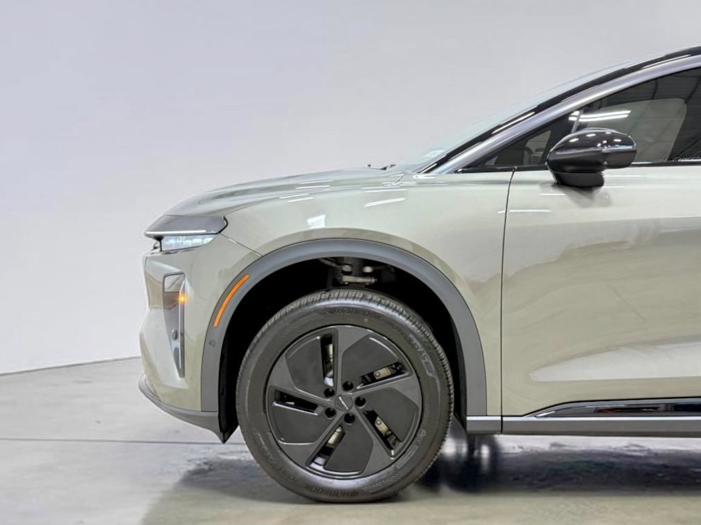 Used 2026 Lucid Gravity Grand Touring AWD/4WD image 15
