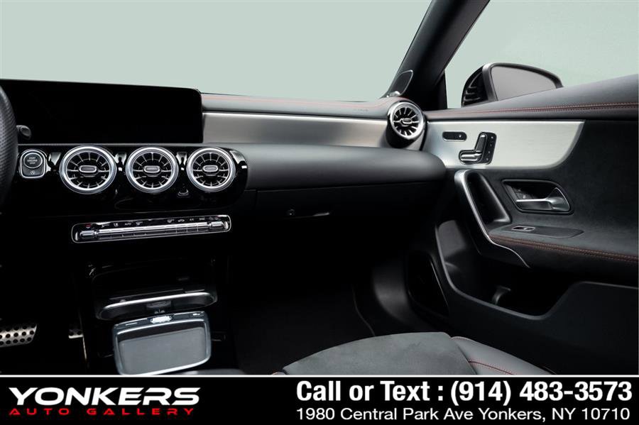 Used 2025 Mercedes-Benz CLA 35 AMG 4MATIC image 14