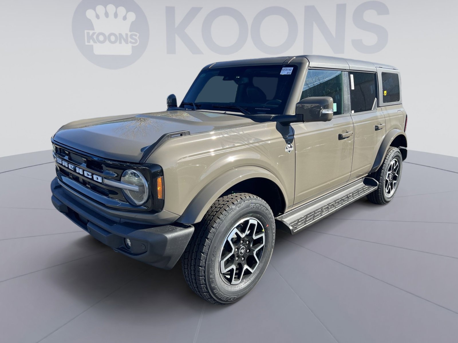 New 2025 Ford Bronco Outer Banks image 1