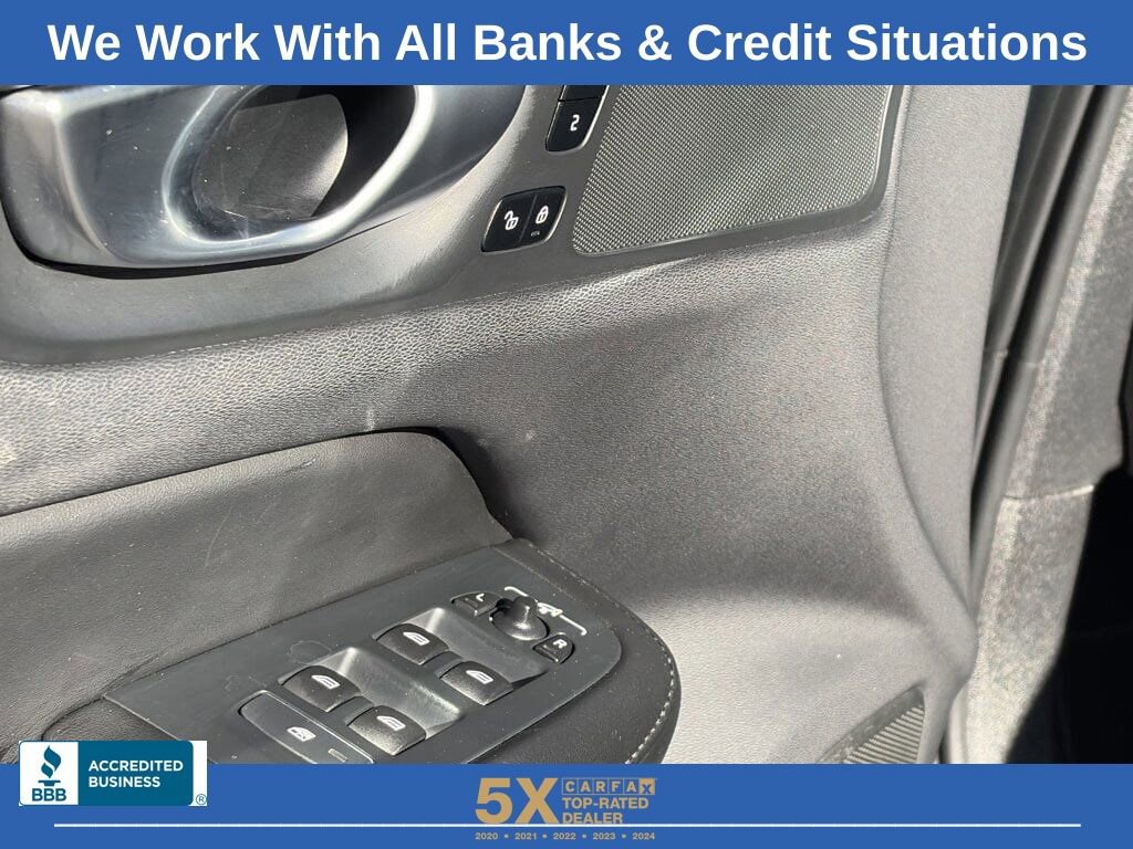 Used 2024 Volvo S60 B5 Core image 24